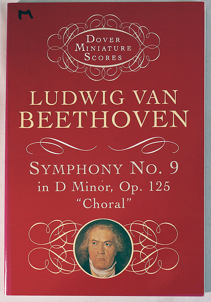 Beethoven: Symphony No. 9 in D Minor, Op. 125 "Choral" (Miniature Study Score)