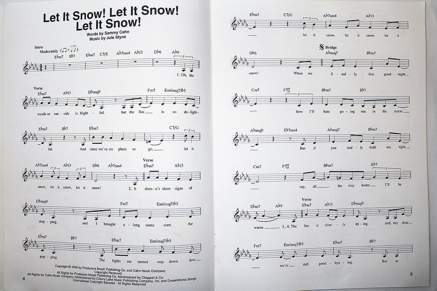 Christmas Standards for Female Singers (CD included)
