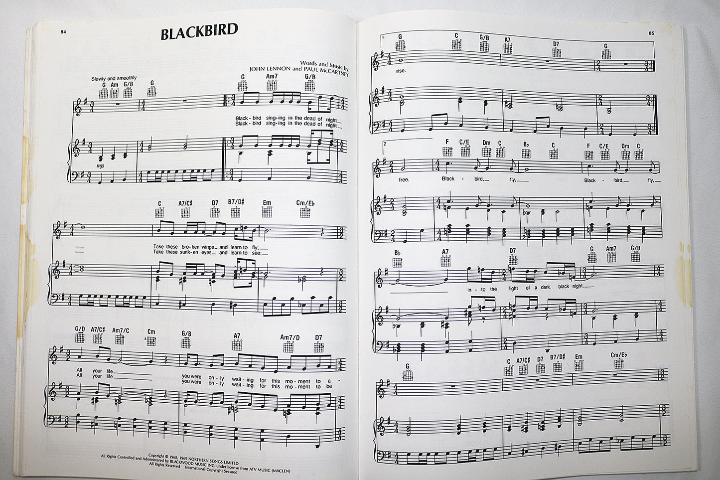 Yellow Submarine and The Beatles (The White Album): Authentic New Arrangements of Songs from the Albums (songbook)