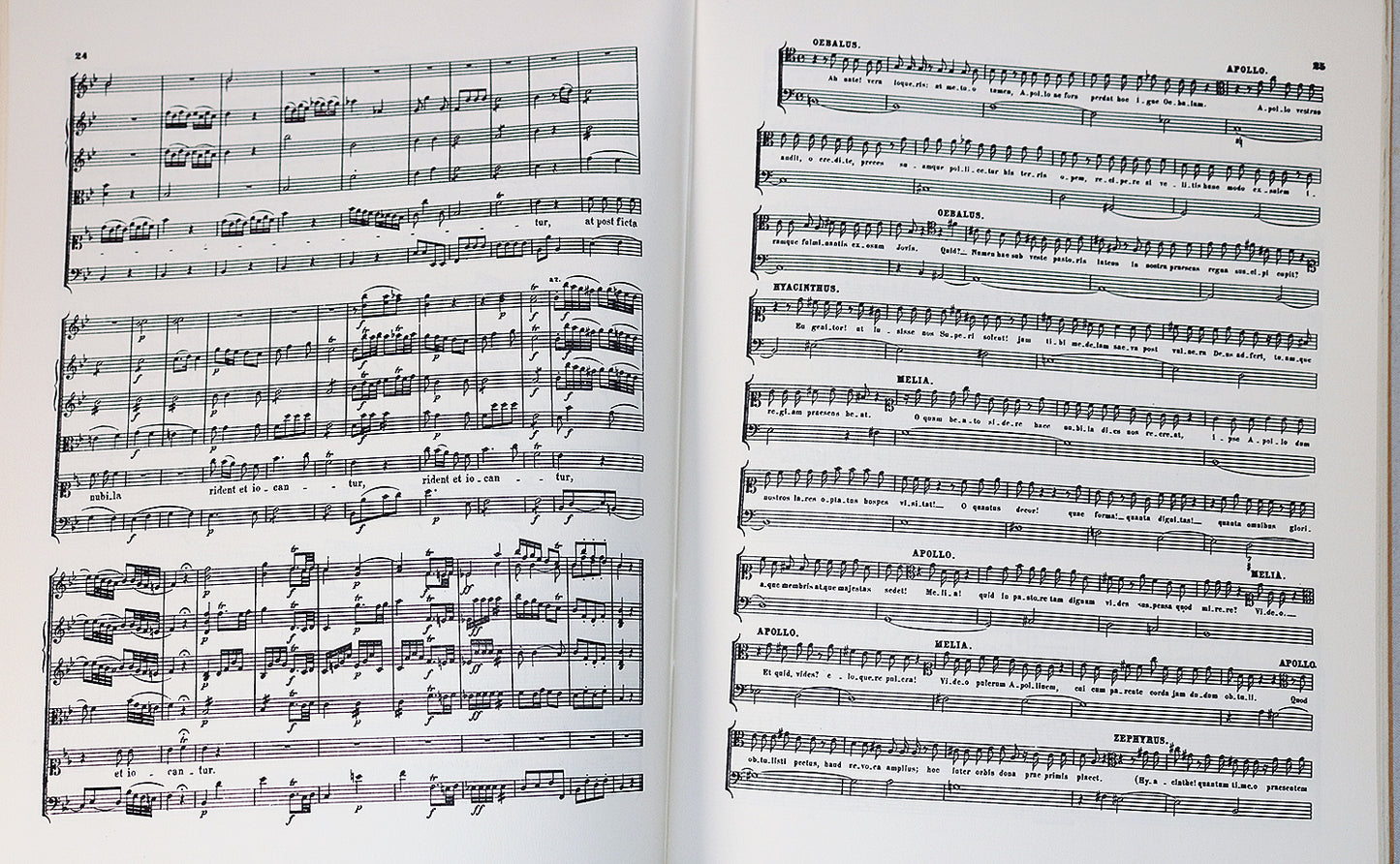 Mozart: Apollo et Hyacinthus, A Latin Comedy in One Act (Miniature Study Score)