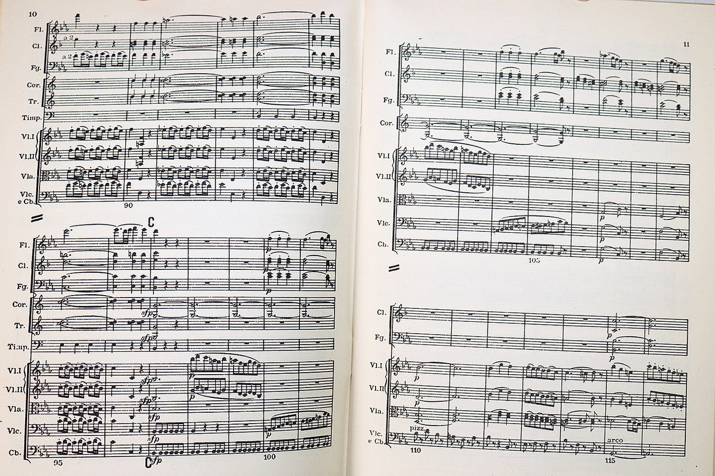 Mozart: Symphony No. 39 in E-flat Major (Miniature Study Score)