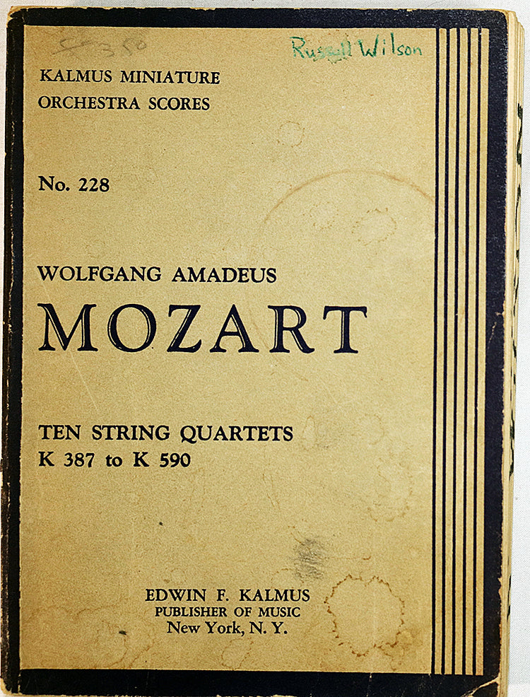 Mozart: Ten String Quartets K. 387 to K. 590 (Miniature Study Score)